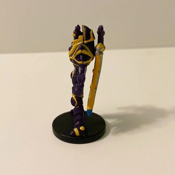 1996 Yugioh Dungeon Dice Monsters Buster Blader ST 04 Mini Figure 1.75 Inch Tall - Picture 4 of 9